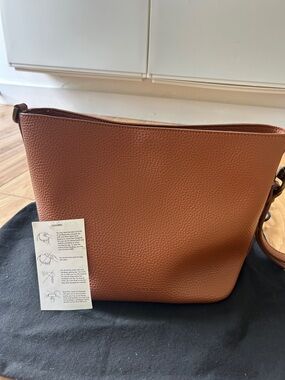 Angela Roi Bucket Bag | Vegan